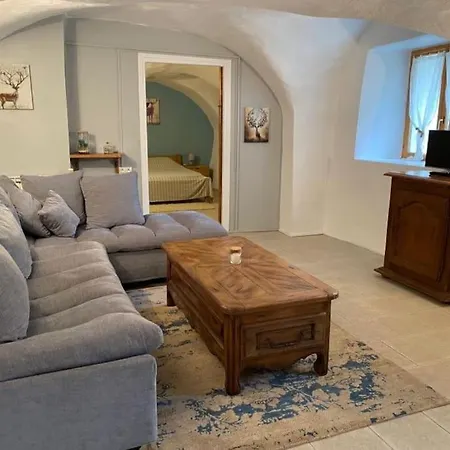 Apartment De 4 Ou 5 Personnes Le Chatus *